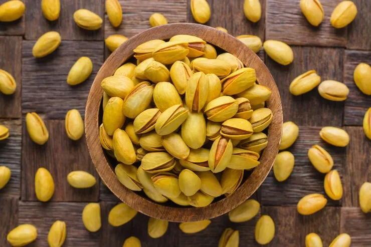 خرید بهترین انواع پسته نمکی زعفرانی با قیمت ارزان